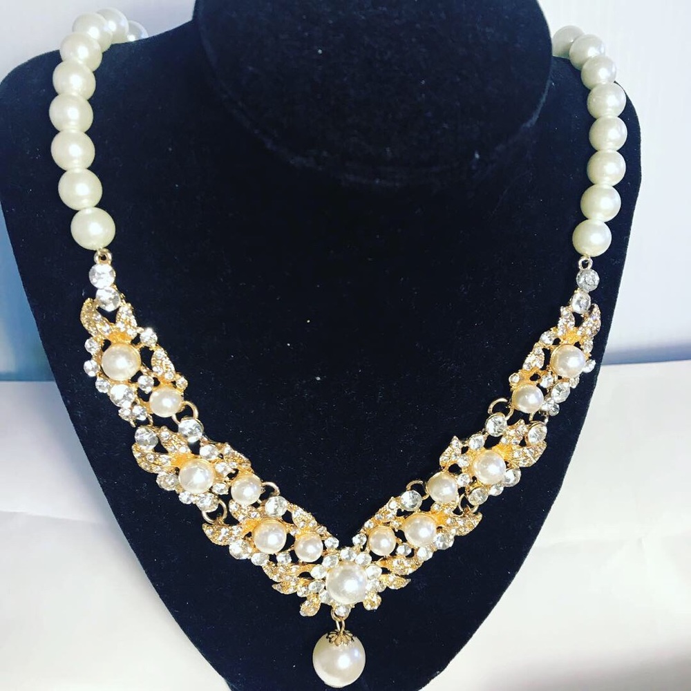 Royal Crystal Ole Earings